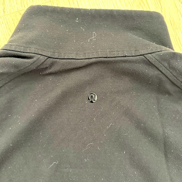 Lululemon - Men’s Zip Up (Medium) - Picture 3 of 4